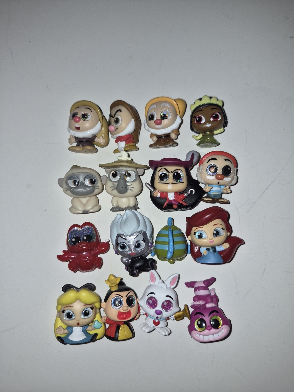 Just Play Disney Doorables Series 6 Mixed Lot 16 Characters